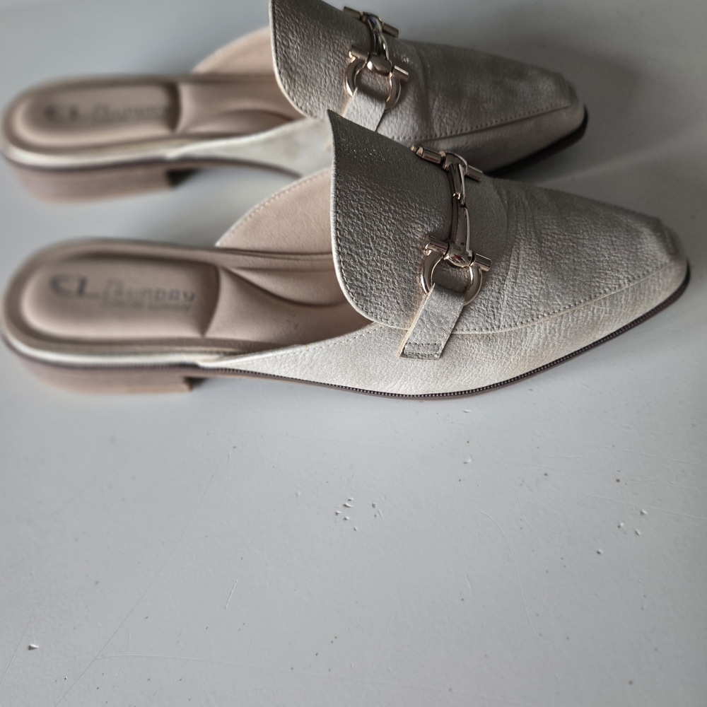 CL by Laundry Silver Mules - Picture 2 of 12